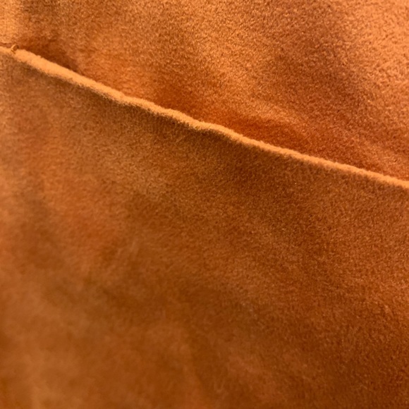 Alannah Hill lined size 8 skirt in rusty suede-look with appliqué flower detail - Picture 10 of 12